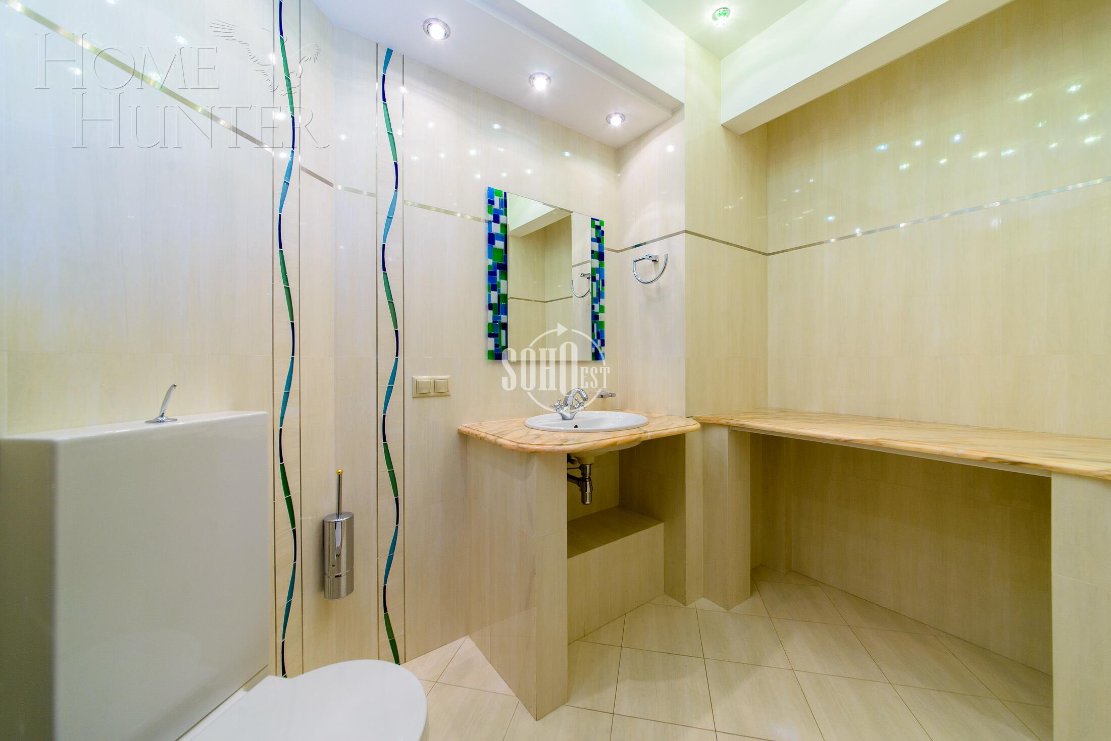 7-КОМН. КВАРТИРА С ОТДЕЛКОЙ 298 М² НА 5 ЭТАЖЕ