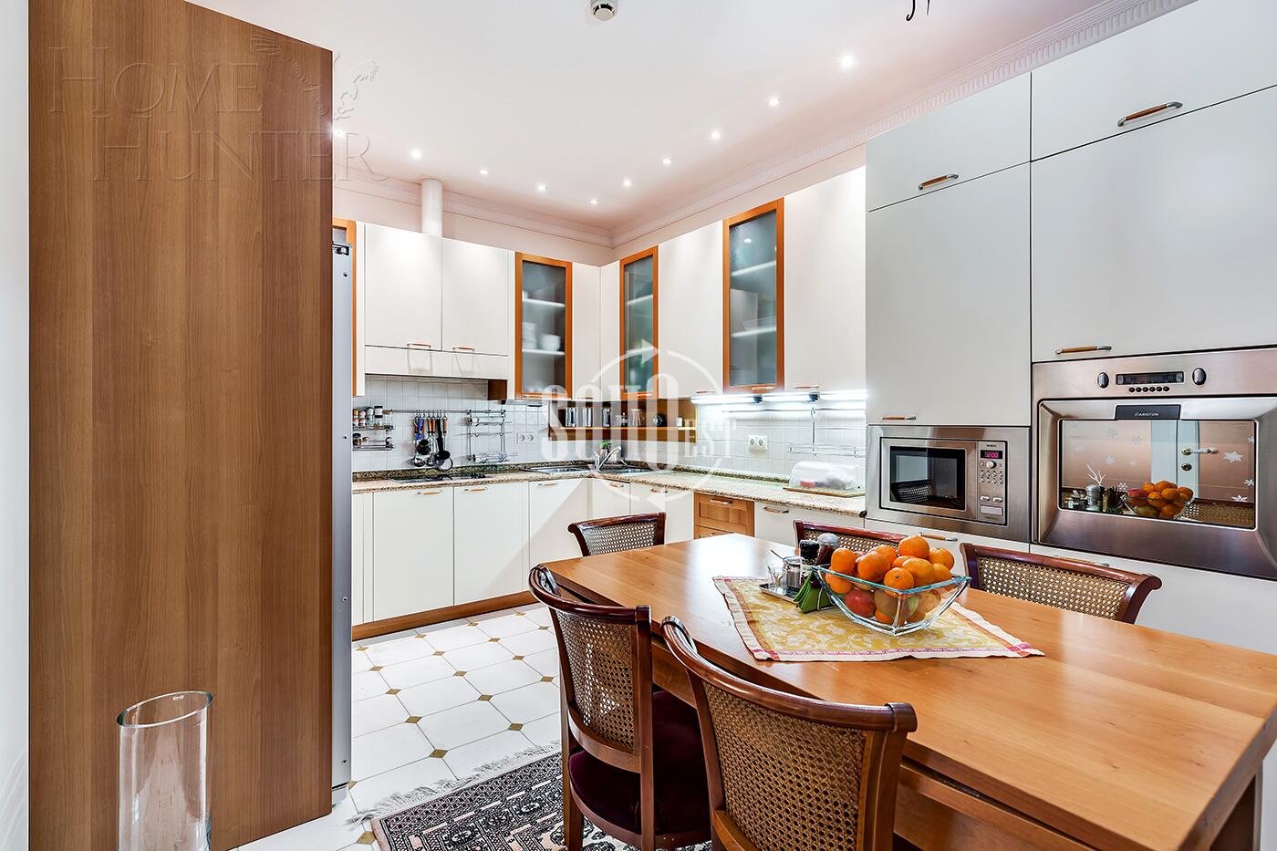 5-КОМН. КВАРТИРА С ОТДЕЛКОЙ 240 М² НА 2 ЭТАЖЕ