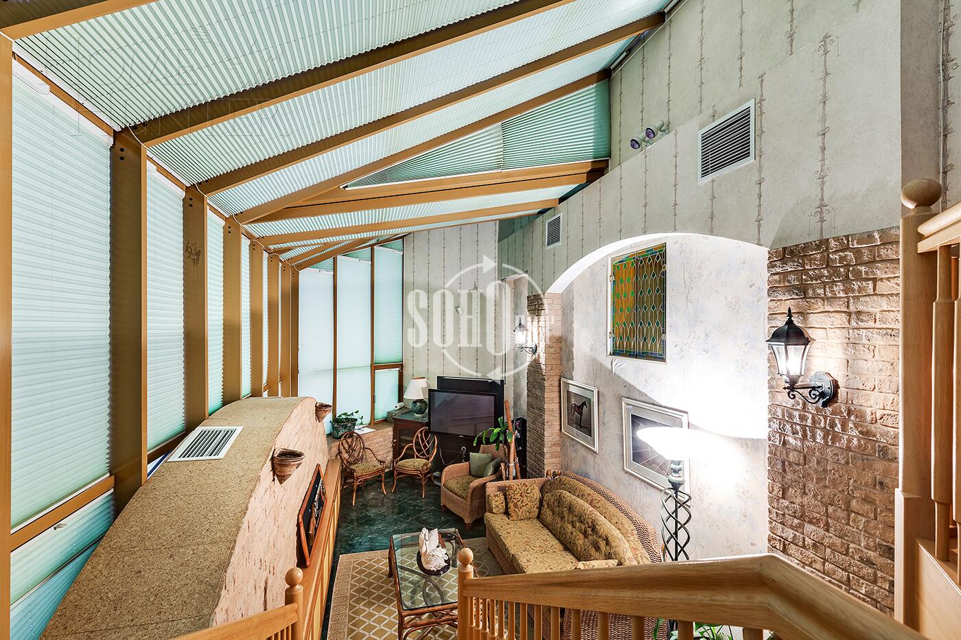 5-КОМН. КВАРТИРА С ОТДЕЛКОЙ 240 М² НА 2 ЭТАЖЕ