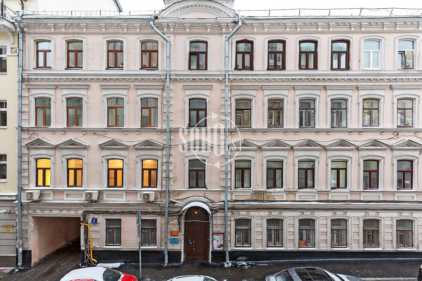 5-КОМН. КВАРТИРА С ОТДЕЛКОЙ 240 М² НА 2 ЭТАЖЕ