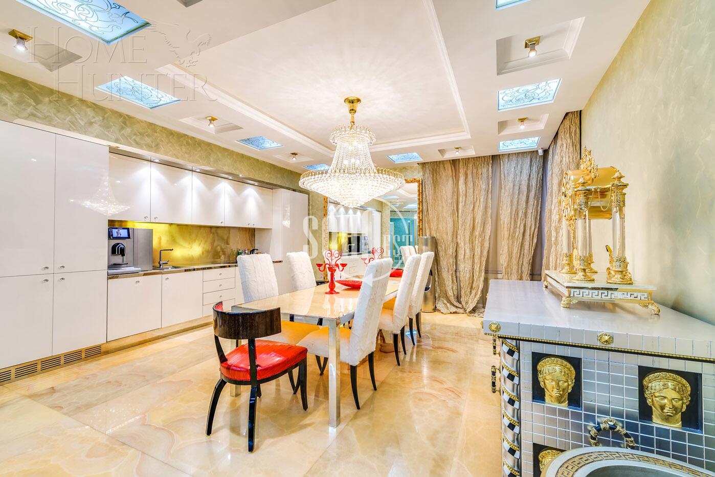 4-КОМН. КВАРТИРА С ОТДЕЛКОЙ 224 М² НА 2 ЭТАЖЕ