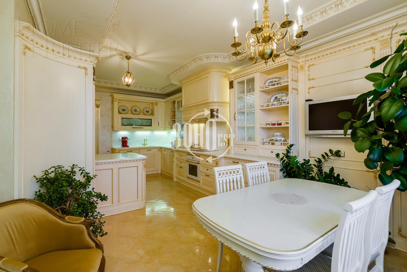 5-КОМН. КВАРТИРА С ОТДЕЛКОЙ 256 М² НА 8 ЭТАЖЕ