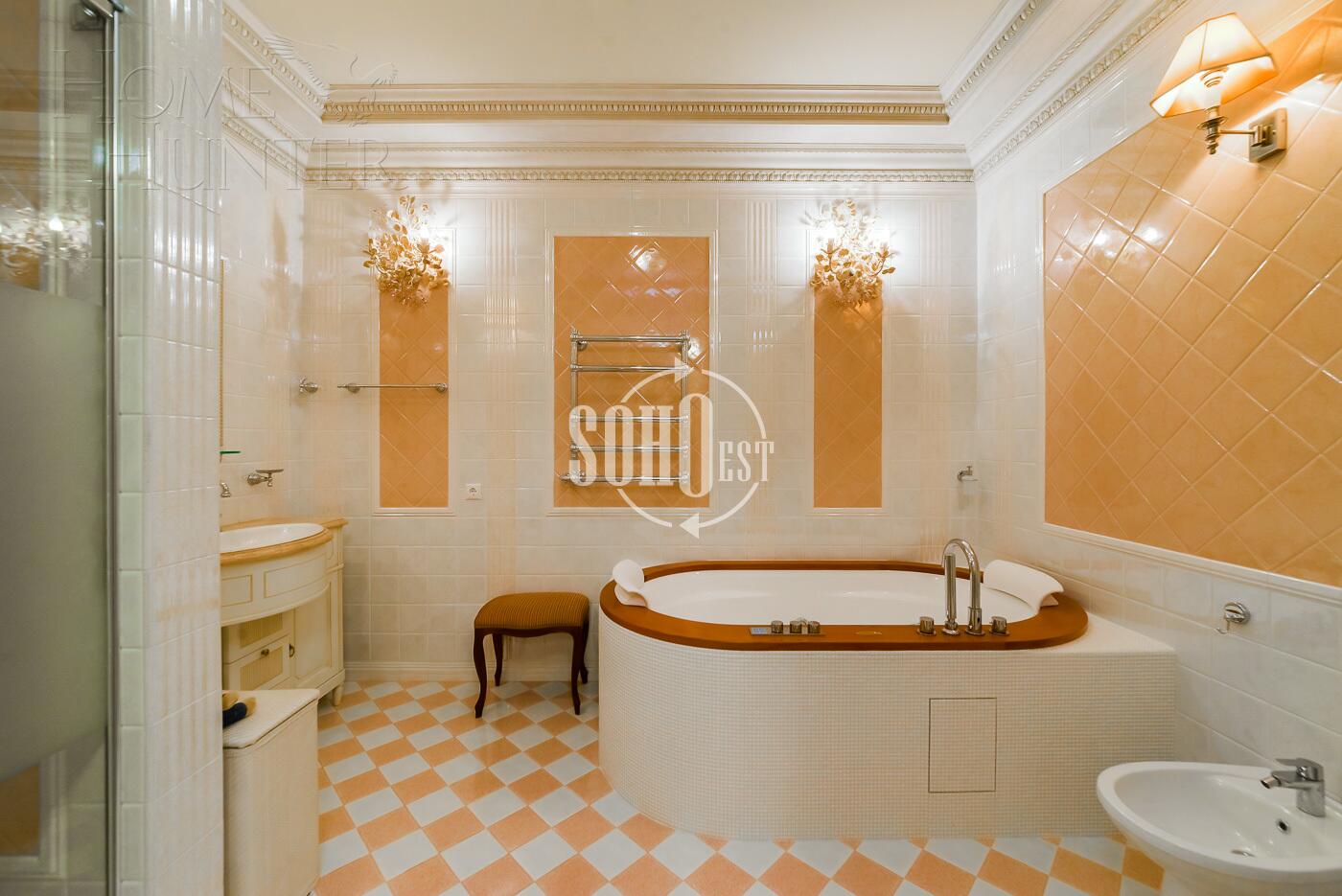 5-КОМН. КВАРТИРА С ОТДЕЛКОЙ 256 М² НА 8 ЭТАЖЕ