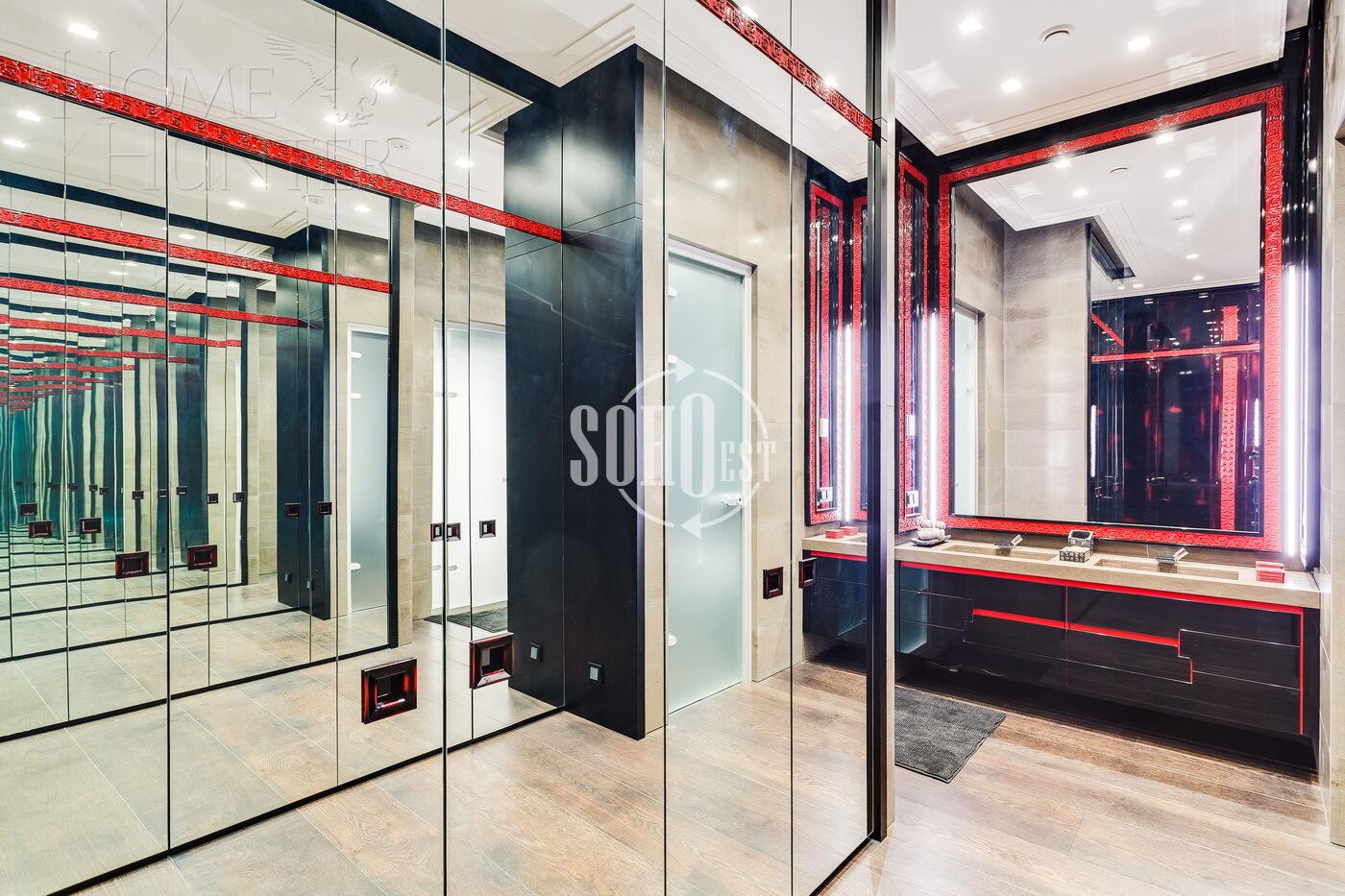 4-КОМН. КВАРТИРА С ОТДЕЛКОЙ 210 М² НА 2 ЭТАЖЕ