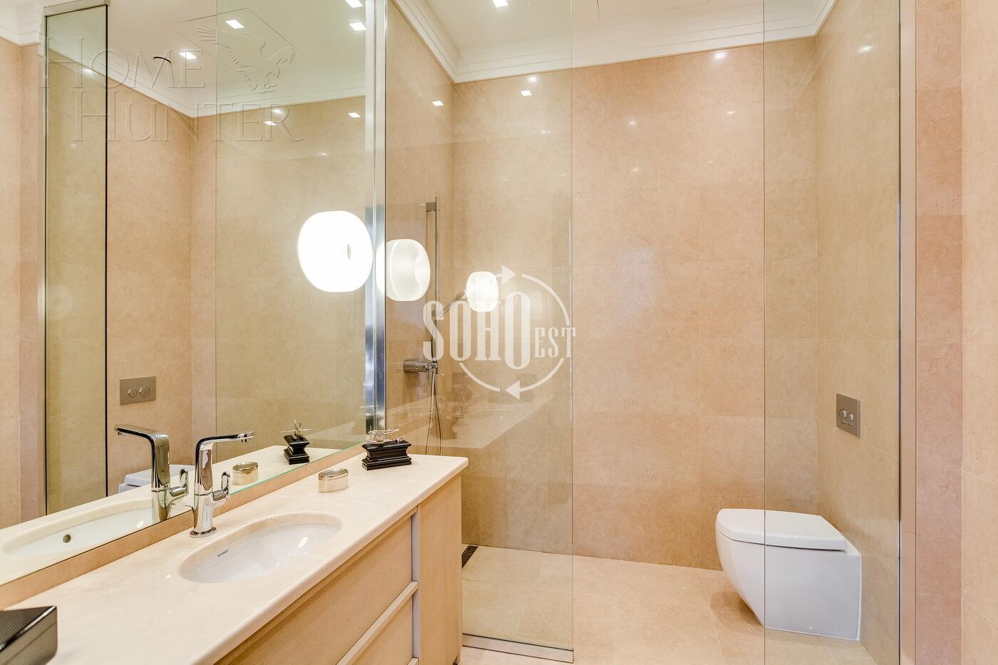 4-КОМН. КВАРТИРА С ОТДЕЛКОЙ 210 М² НА 2 ЭТАЖЕ