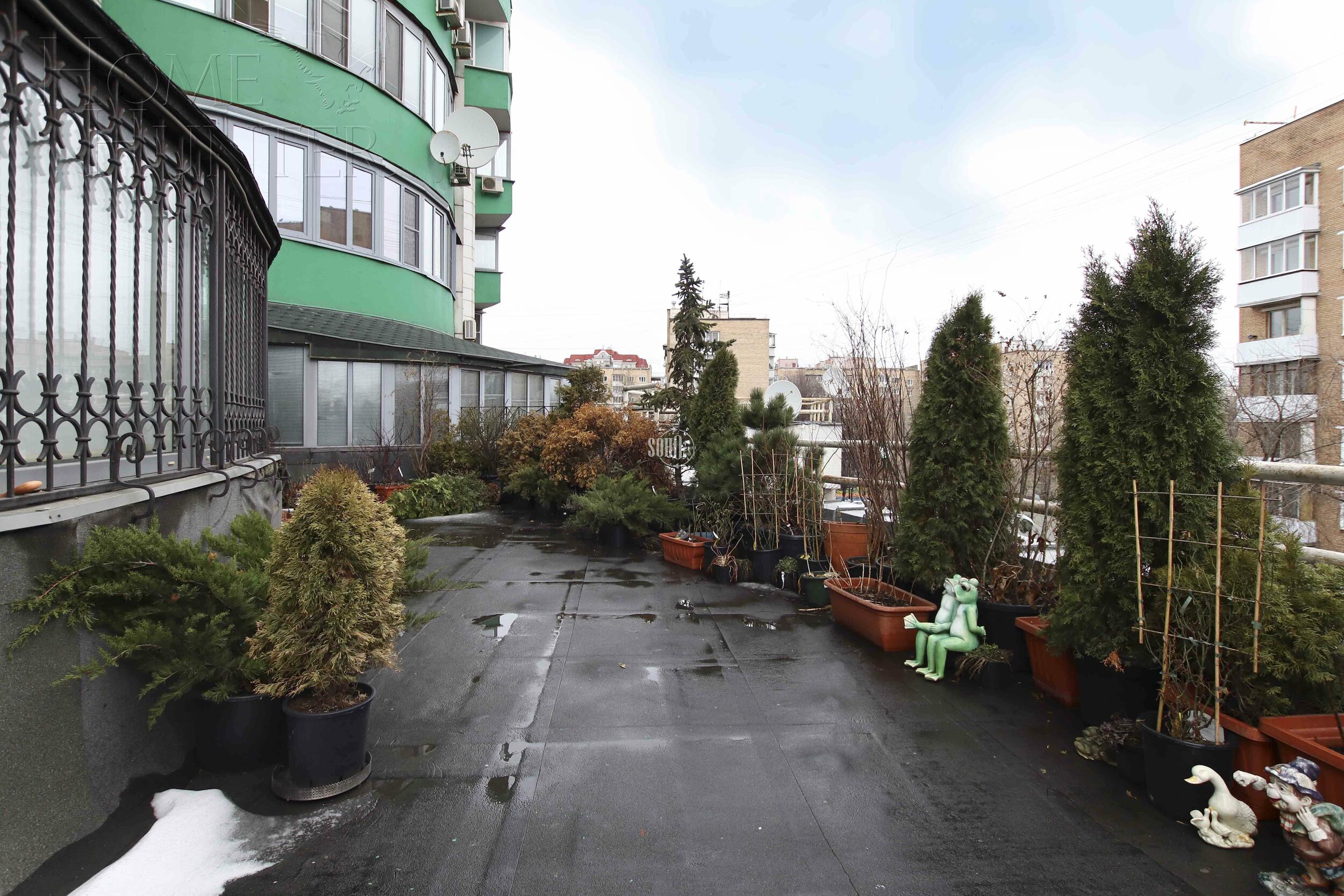 3-КОМН. КВАРТИРА С ОТДЕЛКОЙ 200 М² НА 4 ЭТАЖЕ