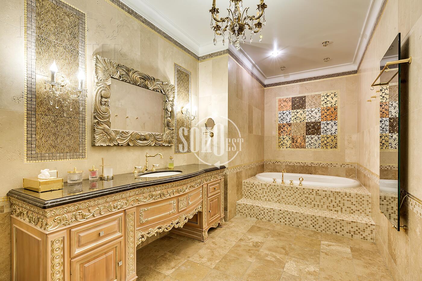 5-КОМН. КВАРТИРА С ОТДЕЛКОЙ 340 М² НА 3 ЭТАЖЕ