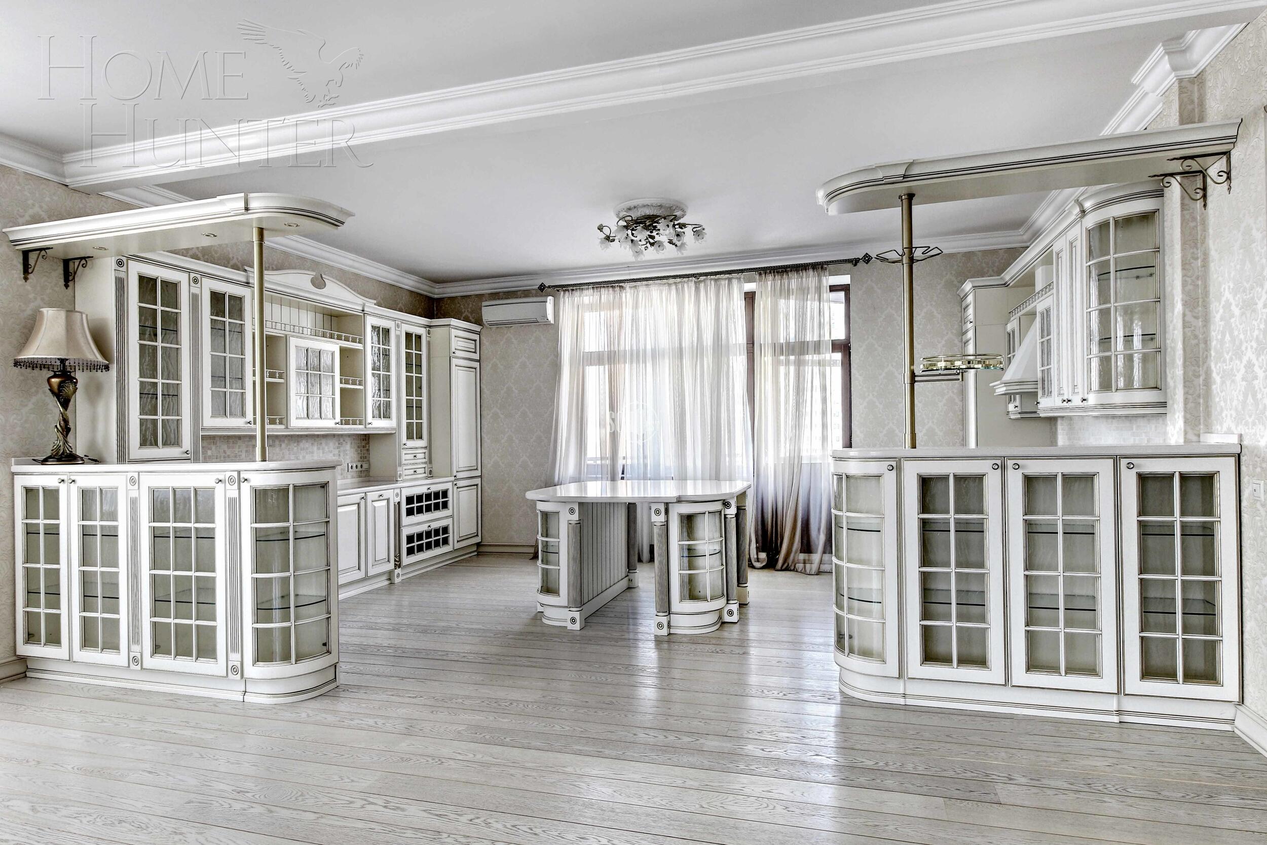 4-КОМН. КВАРТИРА С ОТДЕЛКОЙ 215 М² НА 6 ЭТАЖЕ