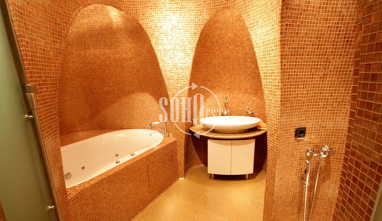 4-КОМН. КВАРТИРА С ОТДЕЛКОЙ 220 М² НА 10 ЭТАЖЕ