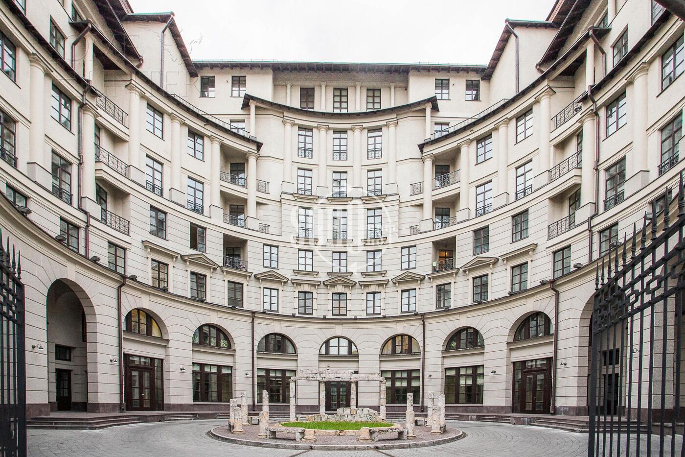 5-КОМН. КВАРТИРА С ОТДЕЛКОЙ 281.2 М² НА 3 ЭТАЖЕ