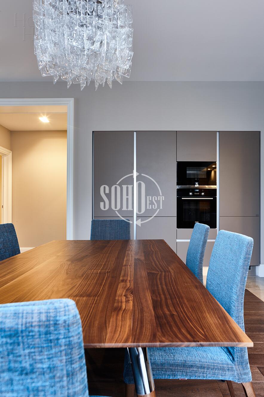 3-КОМН. КВАРТИРА С ОТДЕЛКОЙ 130 М² НА 14 ЭТАЖЕ