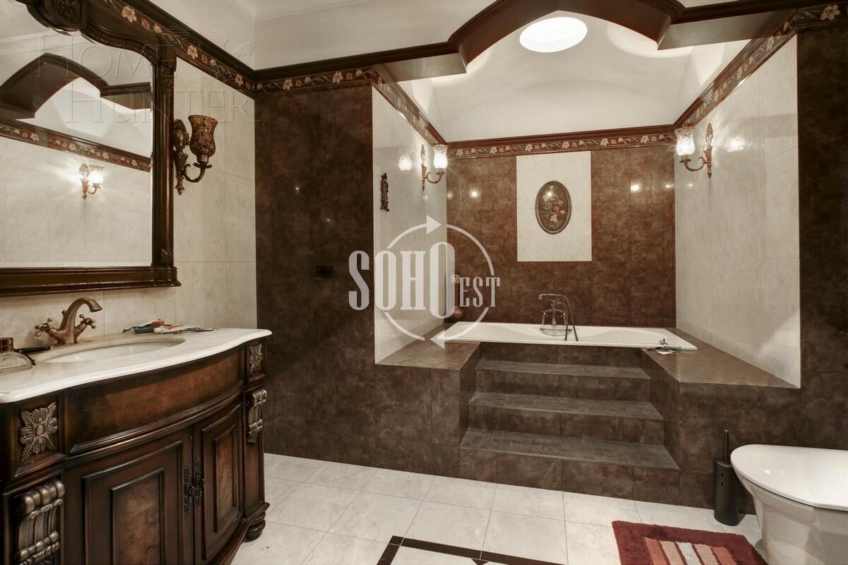 4-КОМН. КВАРТИРА С ОТДЕЛКОЙ 241 М² НА 2 ЭТАЖЕ