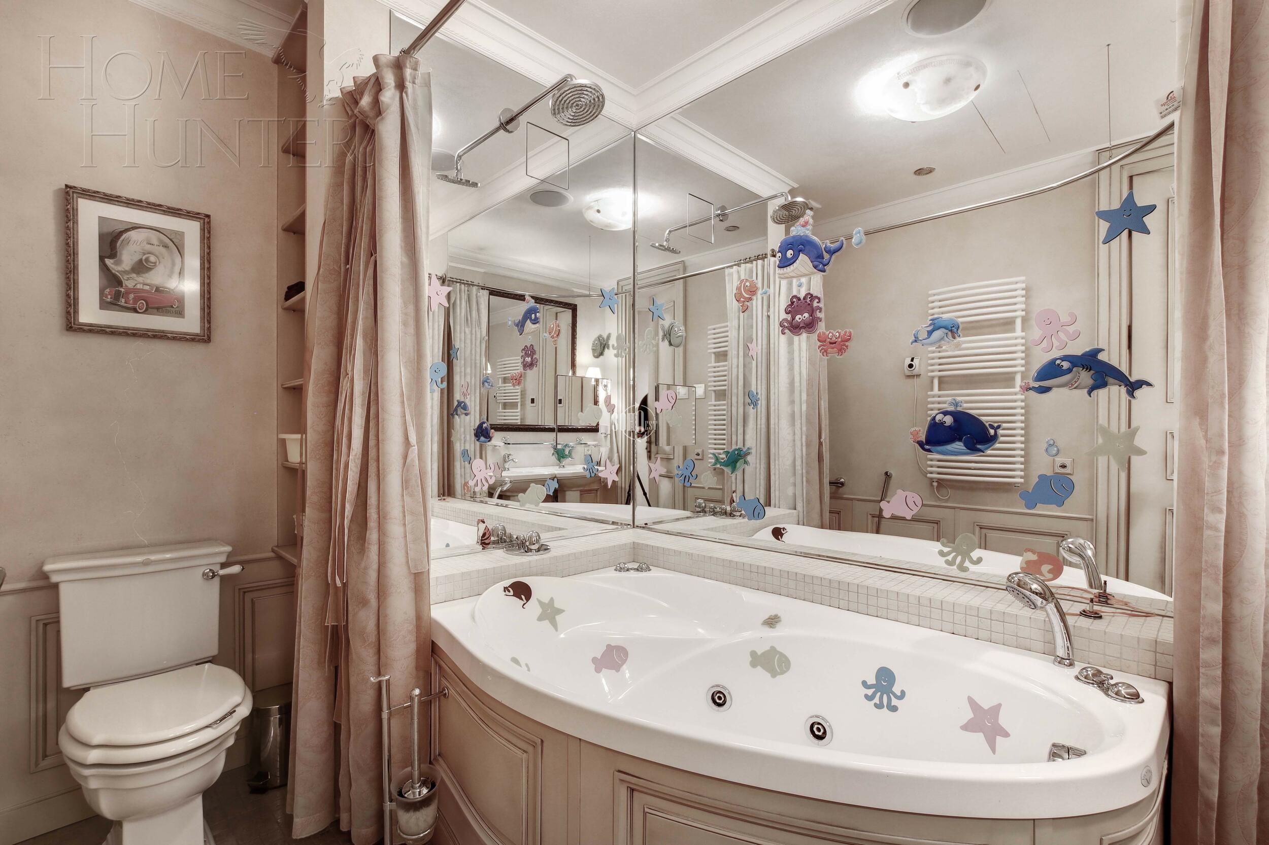 4-КОМН. КВАРТИРА С ОТДЕЛКОЙ 203.4 М² НА 10 ЭТАЖЕ