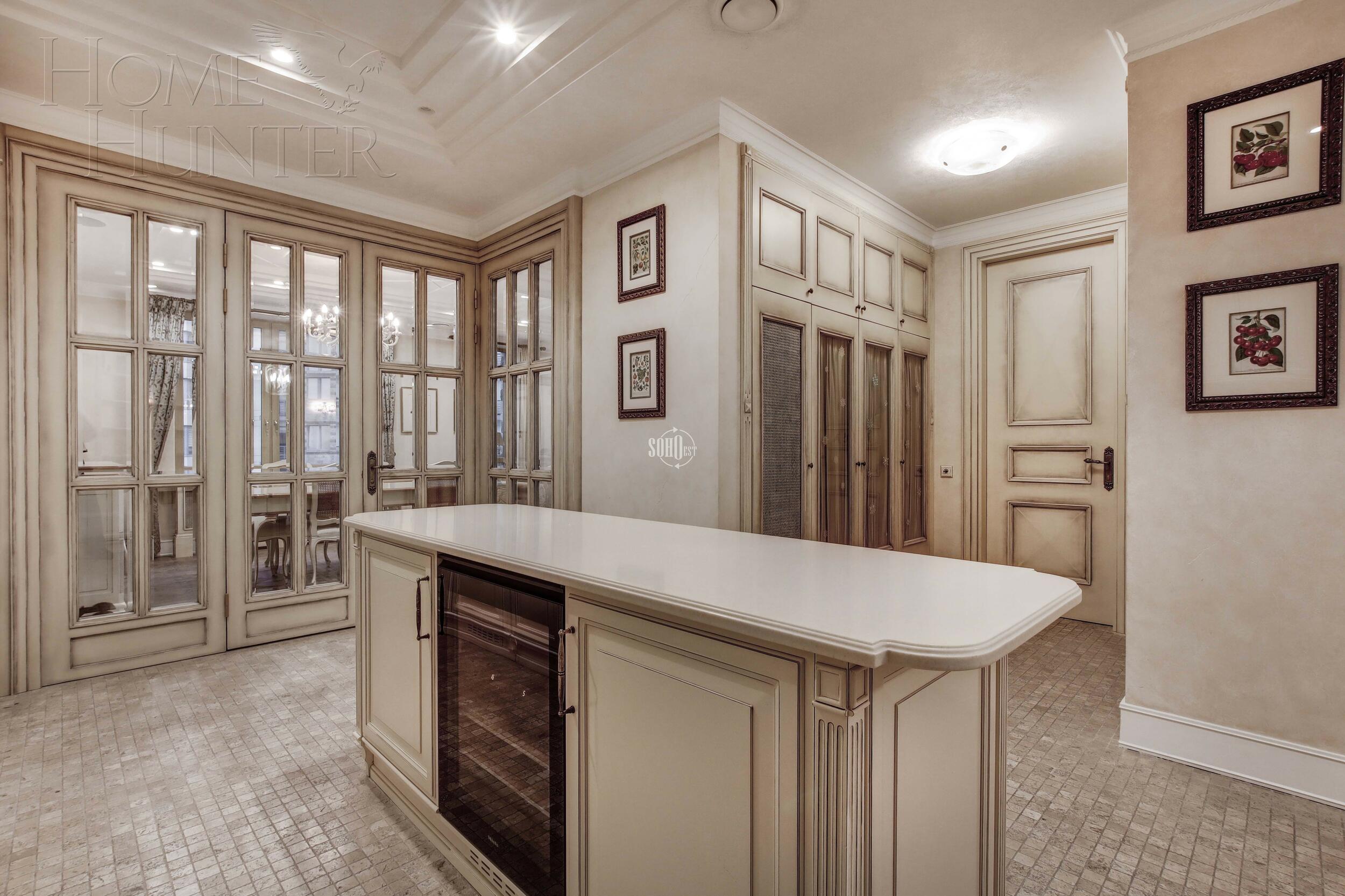 4-КОМН. КВАРТИРА С ОТДЕЛКОЙ 203.4 М² НА 10 ЭТАЖЕ