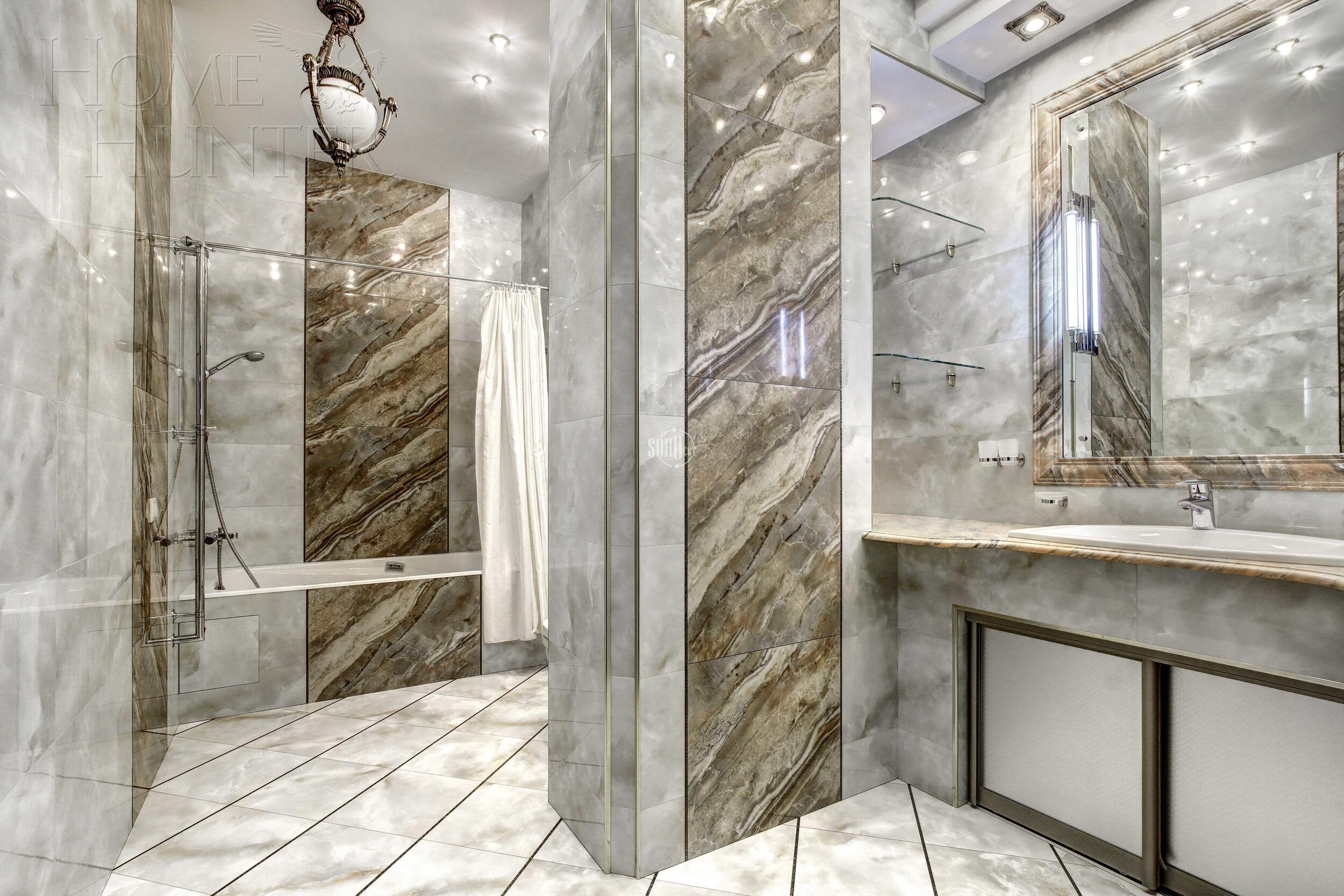 4-КОМН. КВАРТИРА С ОТДЕЛКОЙ 220 М² НА 3 ЭТАЖЕ