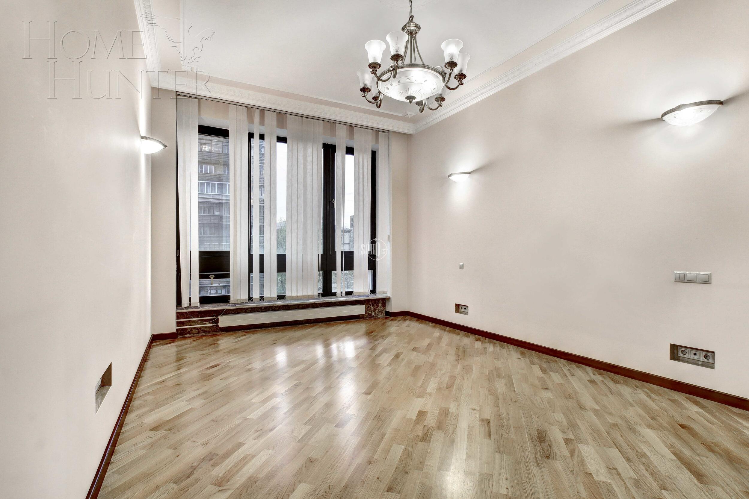 4-КОМН. КВАРТИРА С ОТДЕЛКОЙ 220 М² НА 3 ЭТАЖЕ
