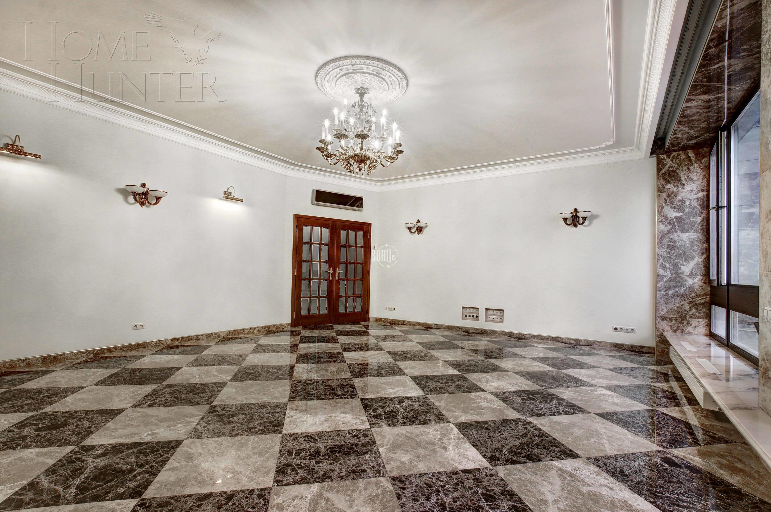 4-КОМН. КВАРТИРА С ОТДЕЛКОЙ 220 М² НА 3 ЭТАЖЕ
