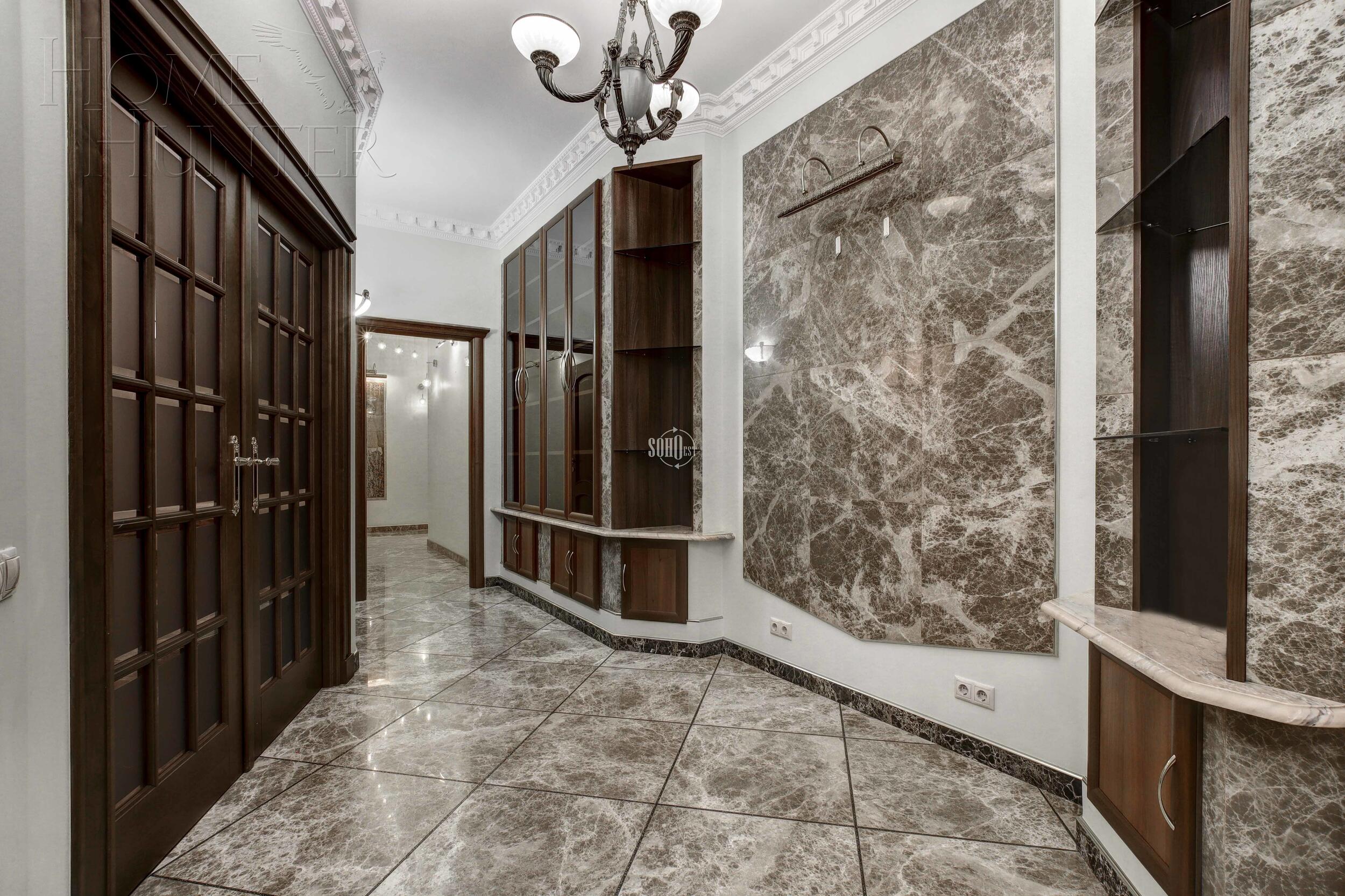 4-КОМН. КВАРТИРА С ОТДЕЛКОЙ 220 М² НА 3 ЭТАЖЕ