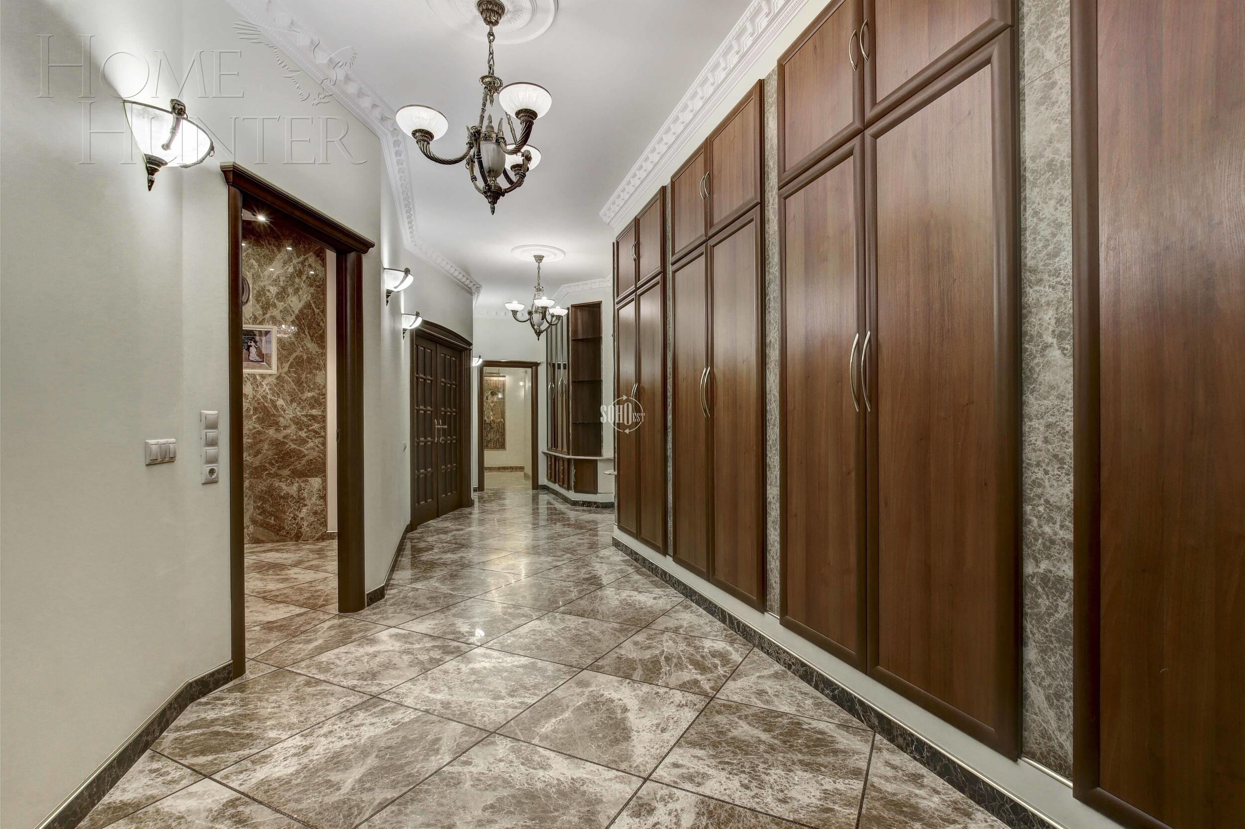 4-КОМН. КВАРТИРА С ОТДЕЛКОЙ 220 М² НА 3 ЭТАЖЕ