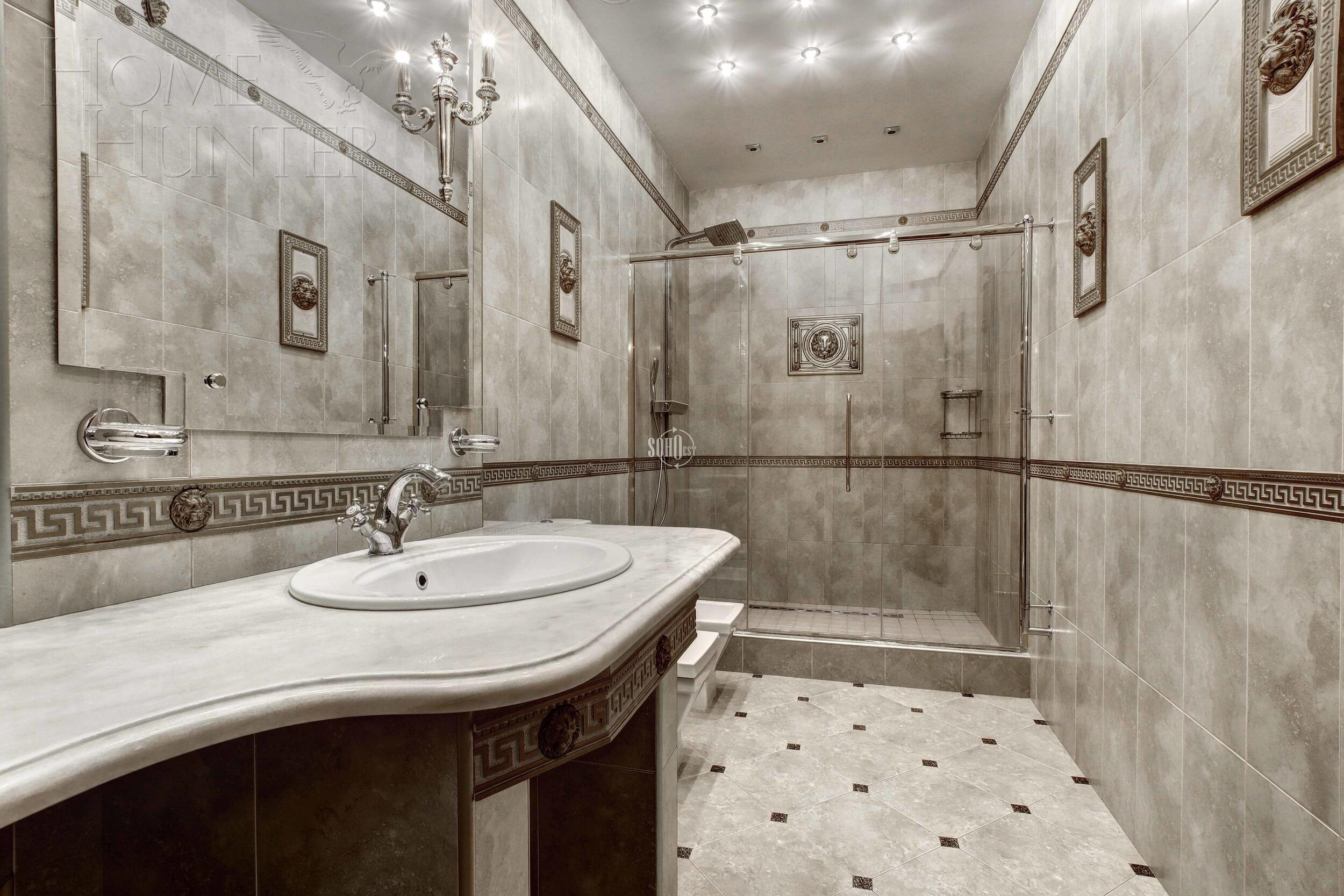 4-КОМН. КВАРТИРА С ОТДЕЛКОЙ 220 М² НА 3 ЭТАЖЕ