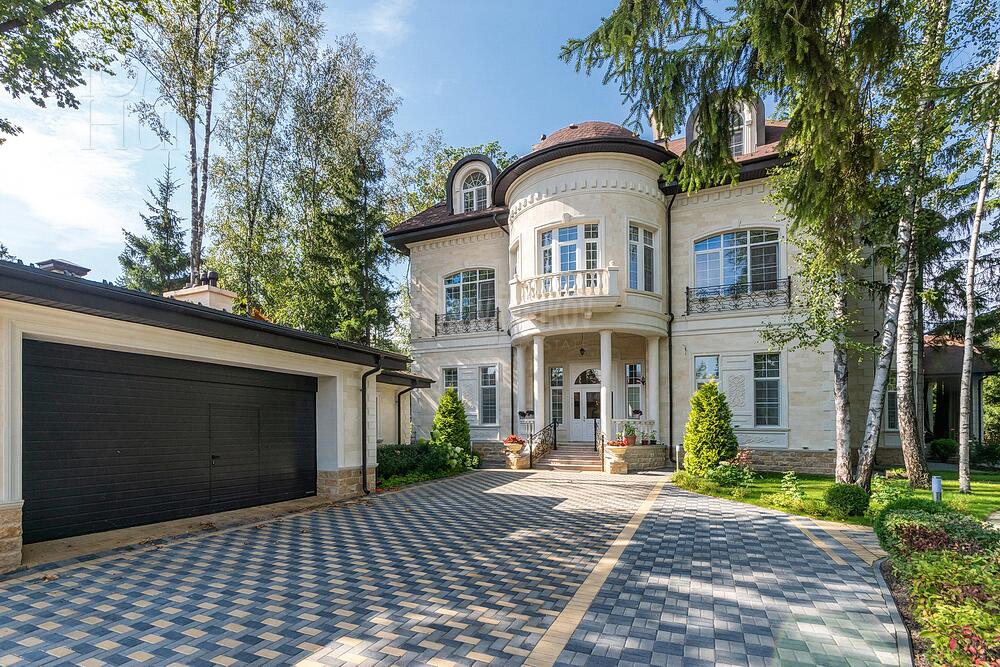 2-этажный коттедж 940 м² с отделкой