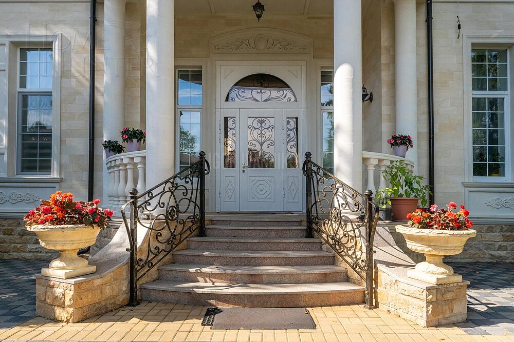 2-этажный коттедж 940 м² с отделкой