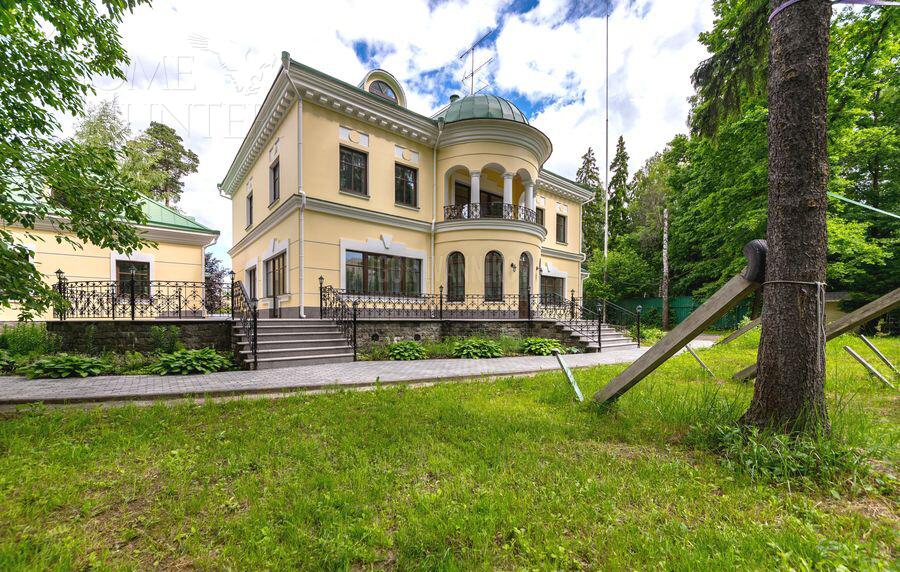 2-этажный коттедж 735 м² с отделкой