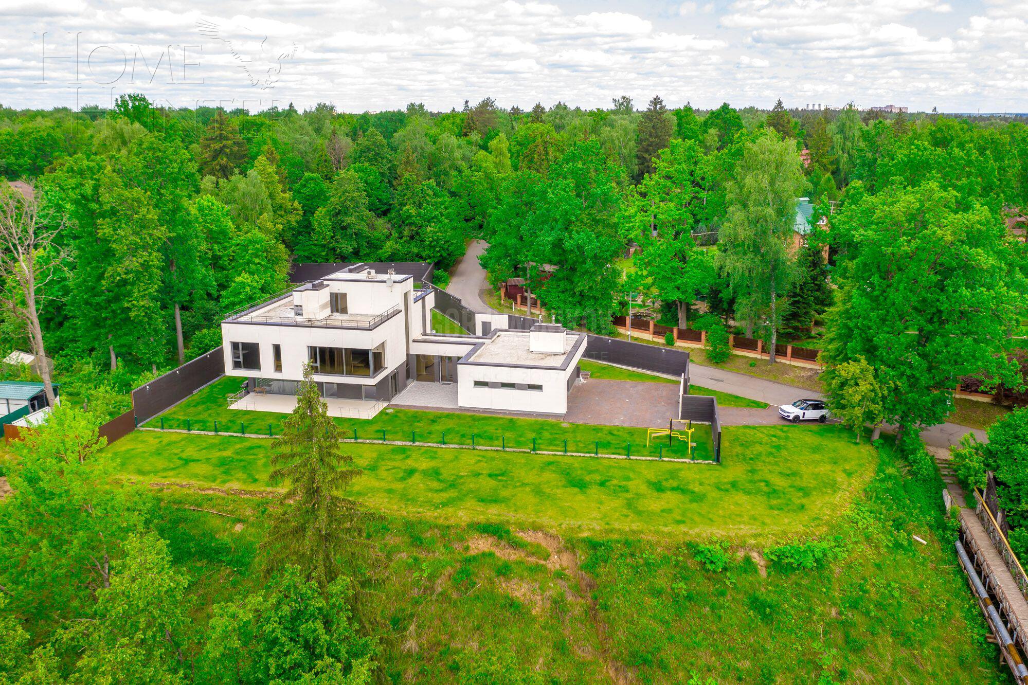 2-этажный коттедж 860 м² с отделкой