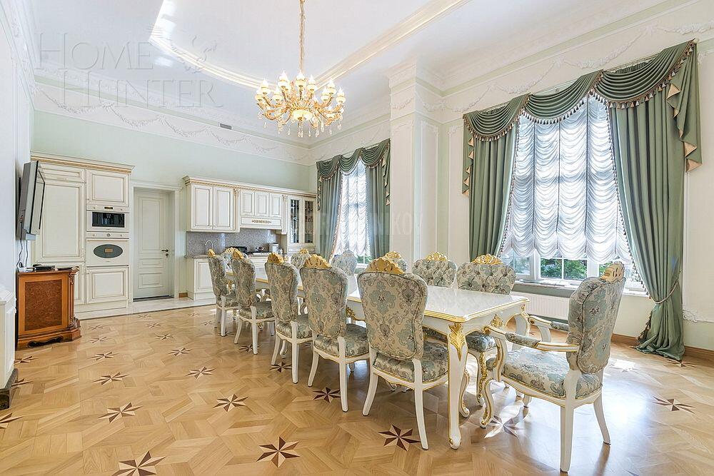 2-этажный коттедж 940 м² с отделкой