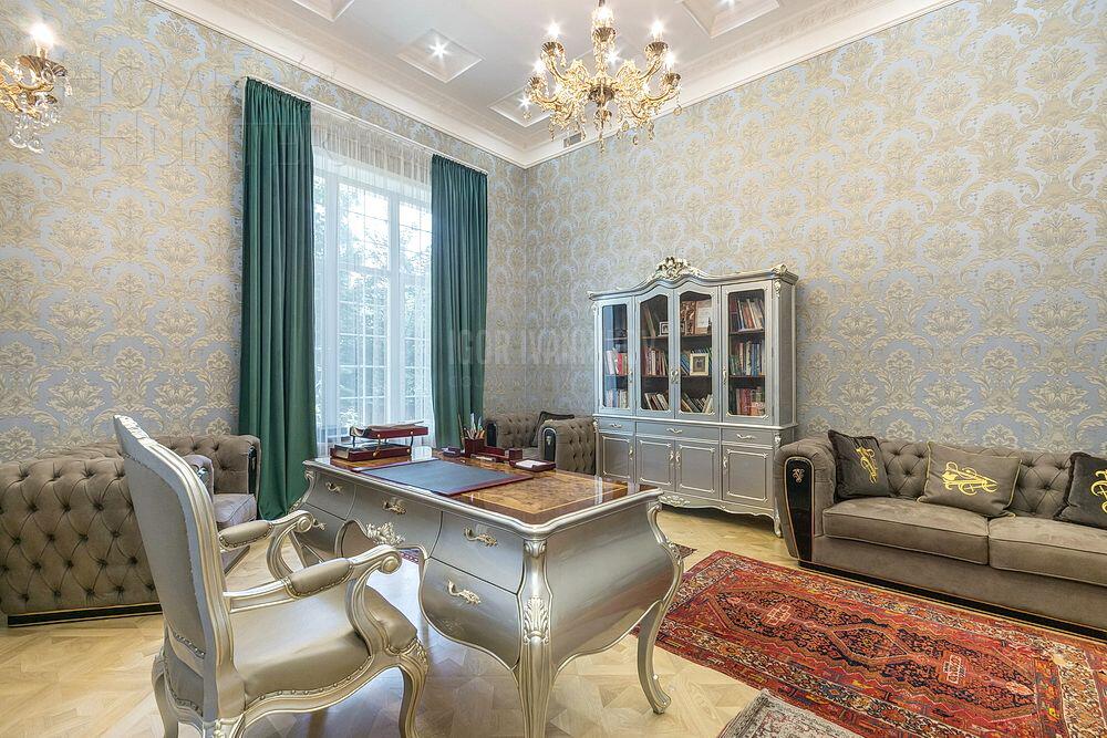 2-этажный коттедж 940 м² с отделкой