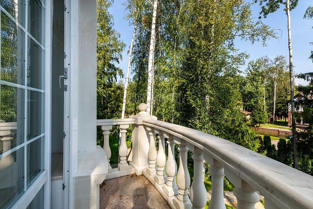 2-этажный коттедж 940 м² с отделкой