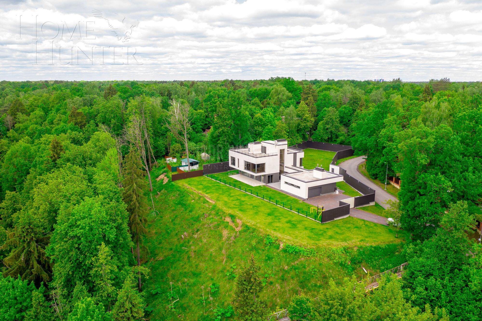 2-этажный коттедж 860 м² с отделкой