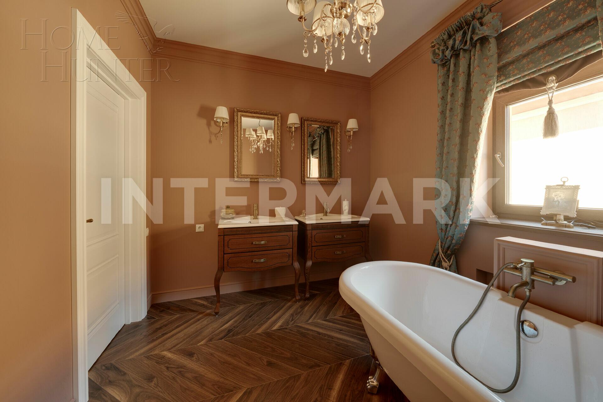 2-этажный таунхаус 252 м² с отделкой