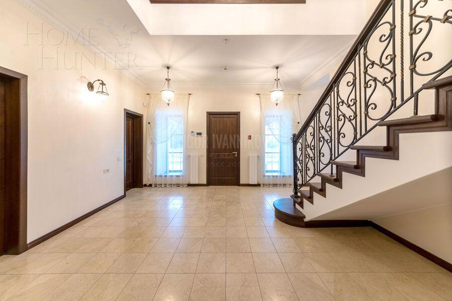 2-этажный коттедж 735 м² с отделкой