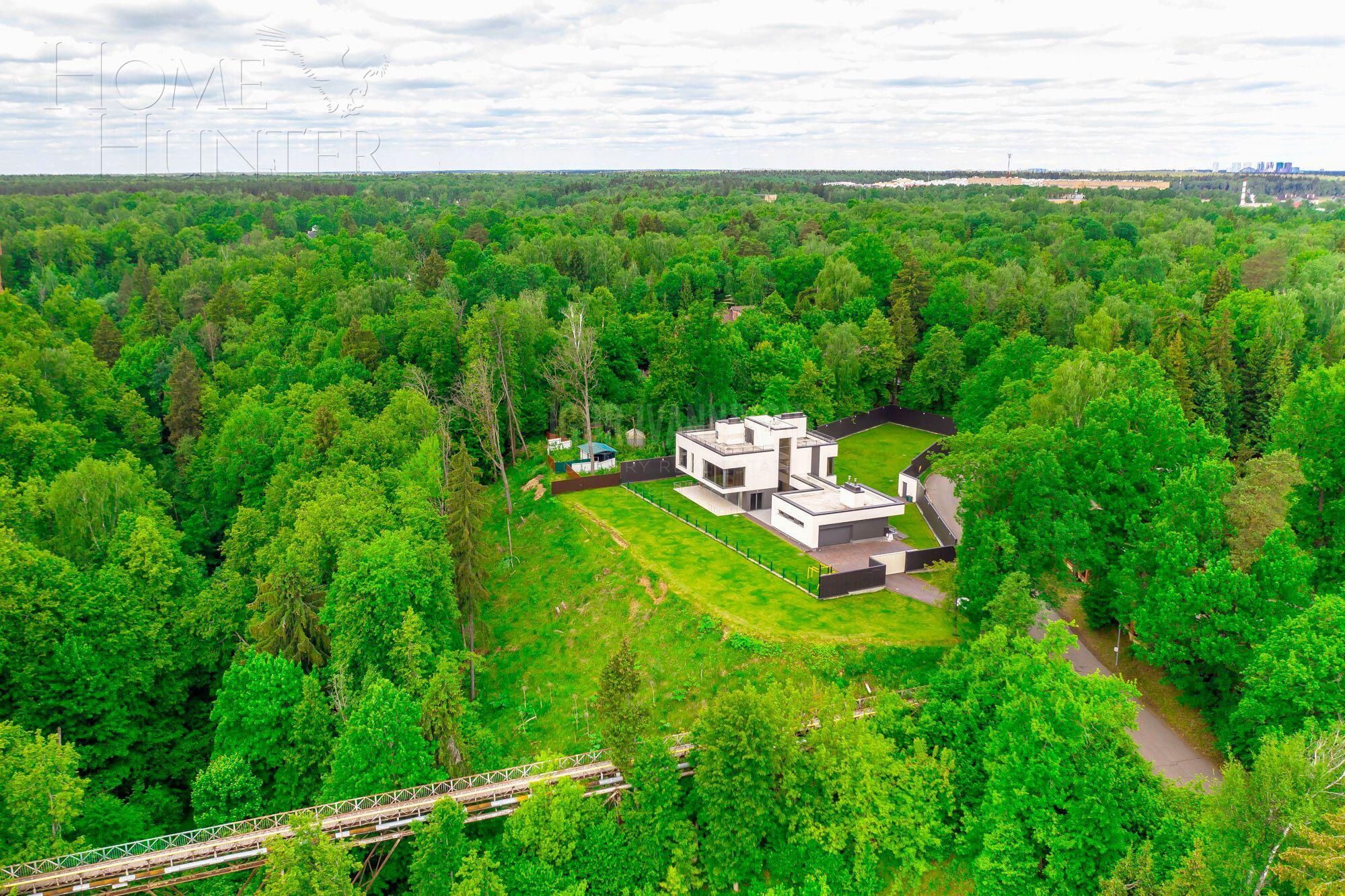 2-этажный коттедж 860 м² с отделкой