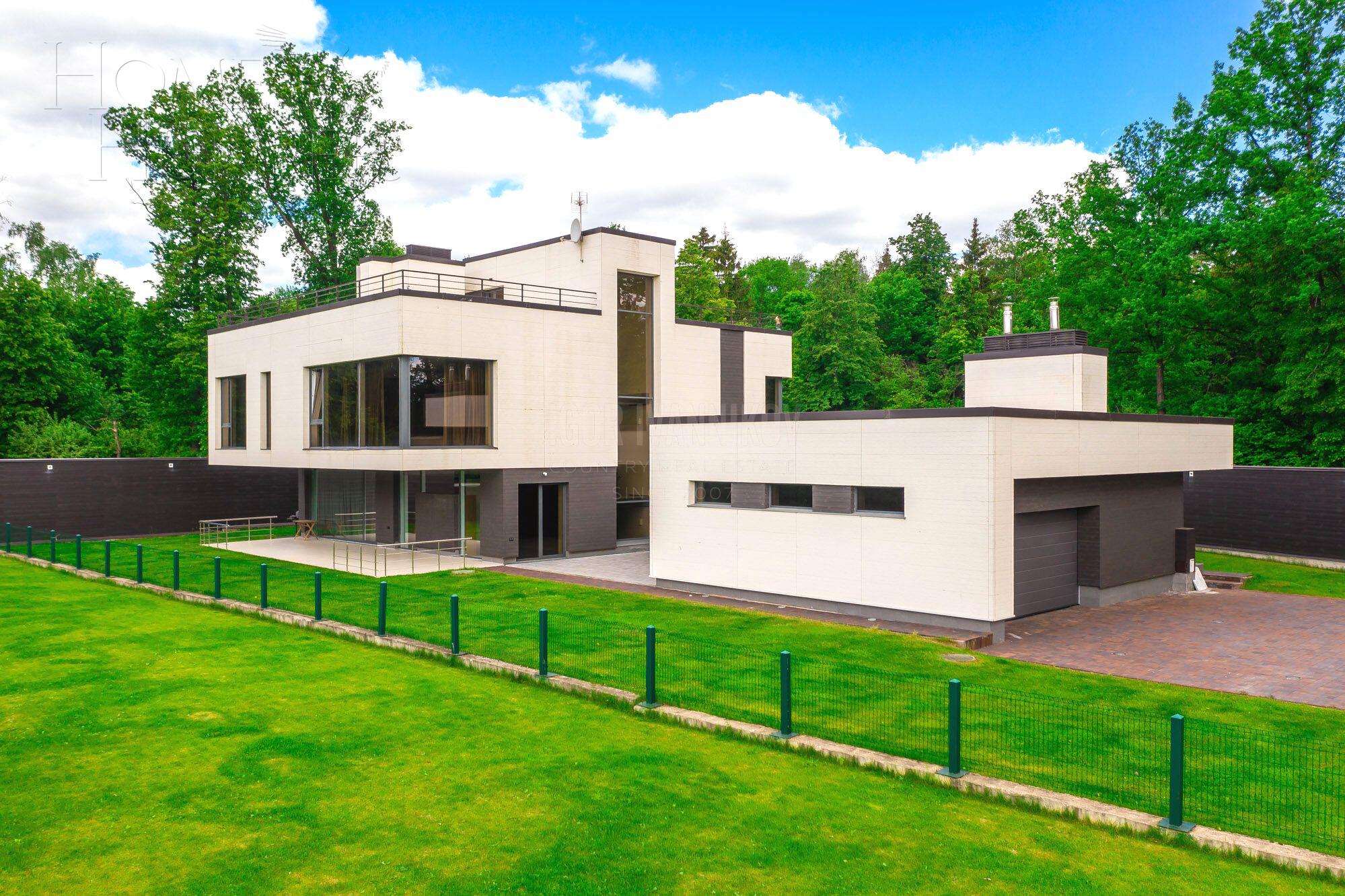 2-этажный коттедж 860 м² с отделкой