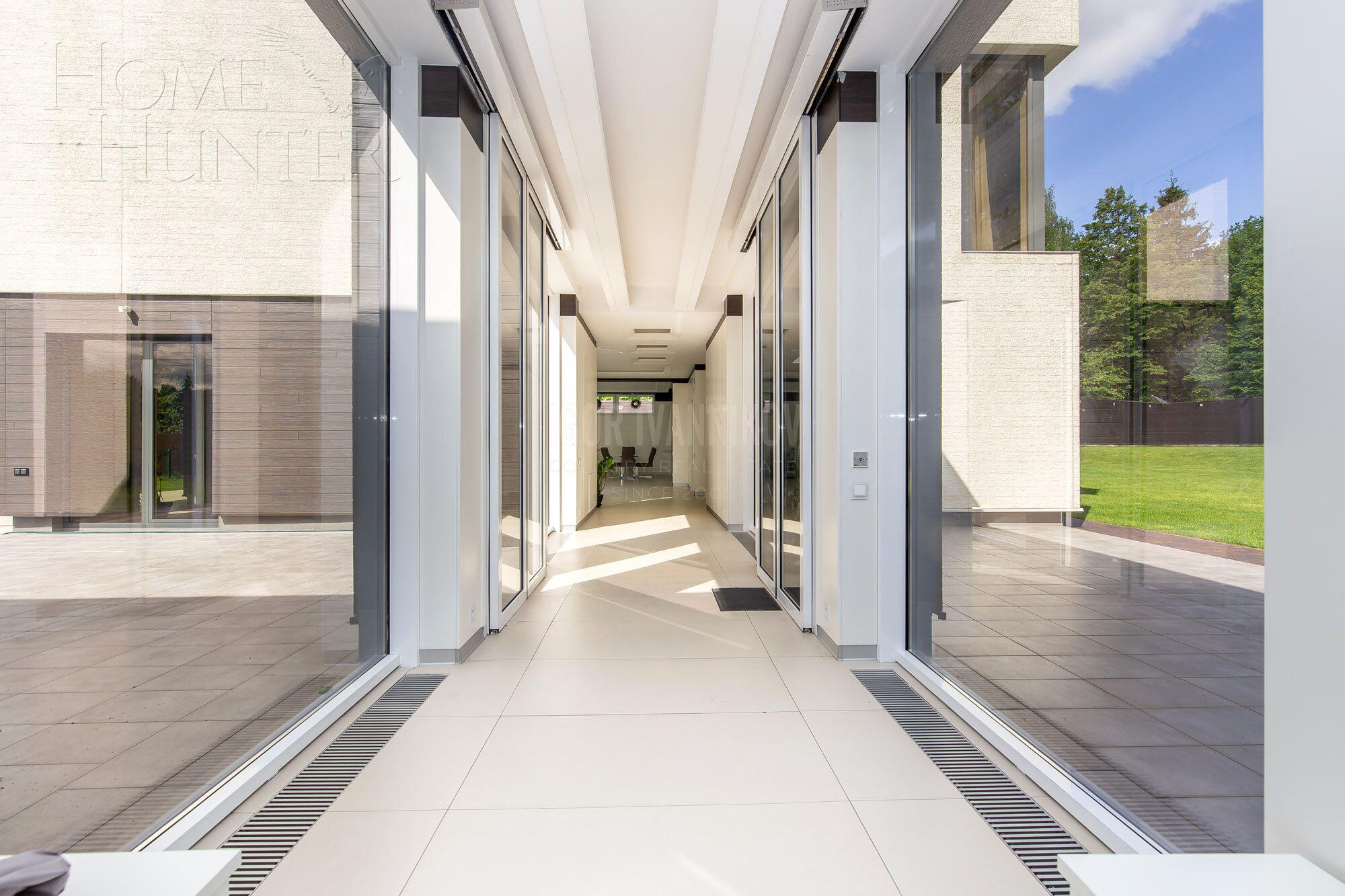 2-этажный коттедж 860 м² с отделкой