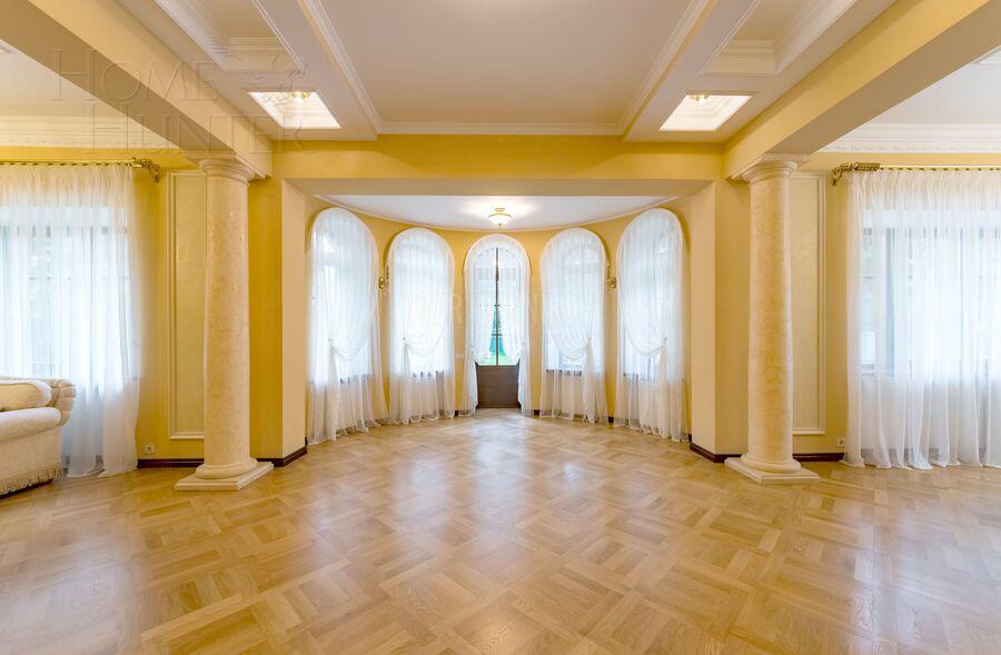 2-этажный коттедж 735 м² с отделкой