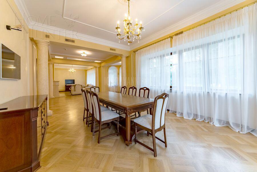 2-этажный коттедж 735 м² с отделкой