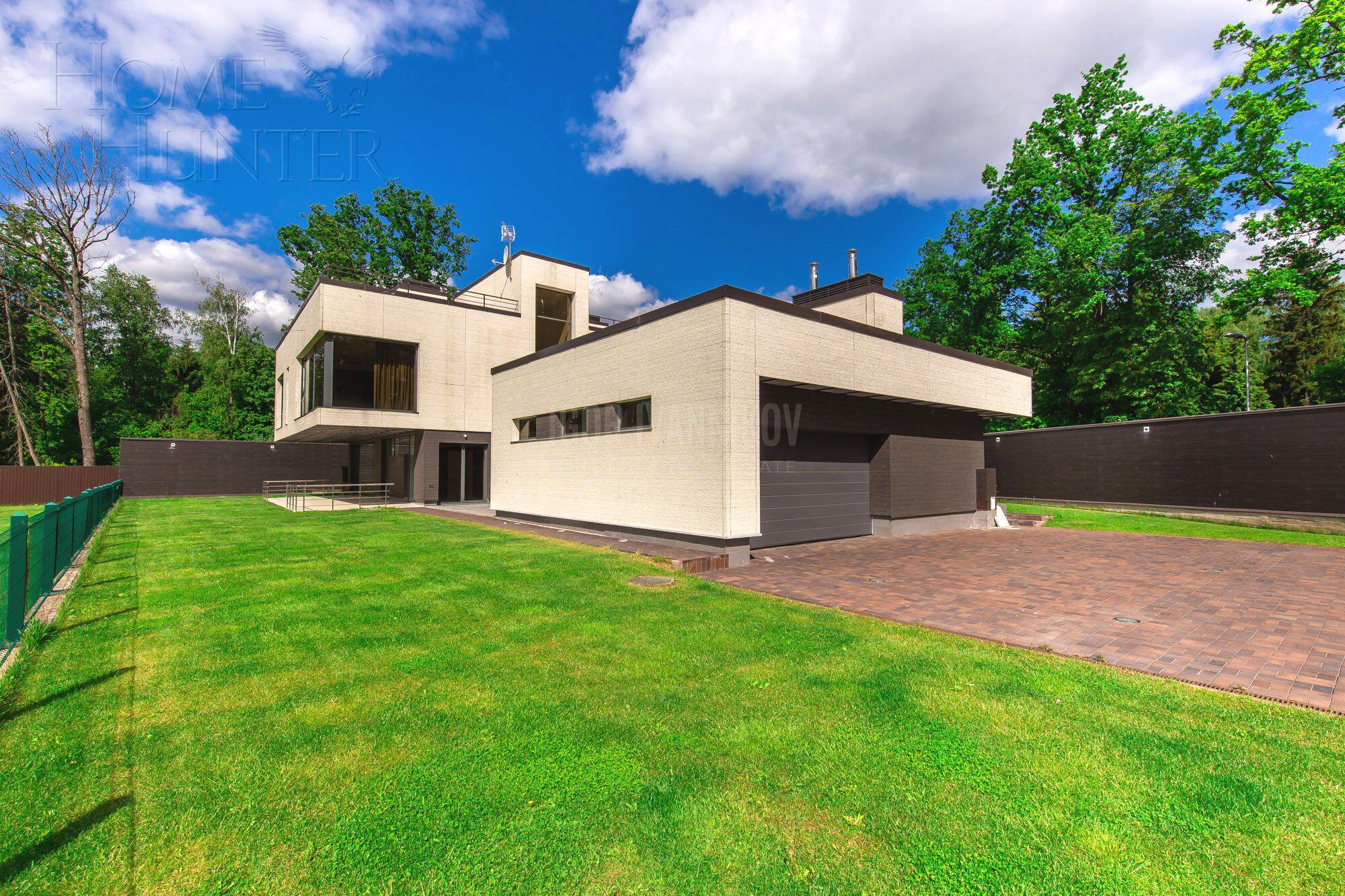 2-этажный коттедж 860 м² с отделкой