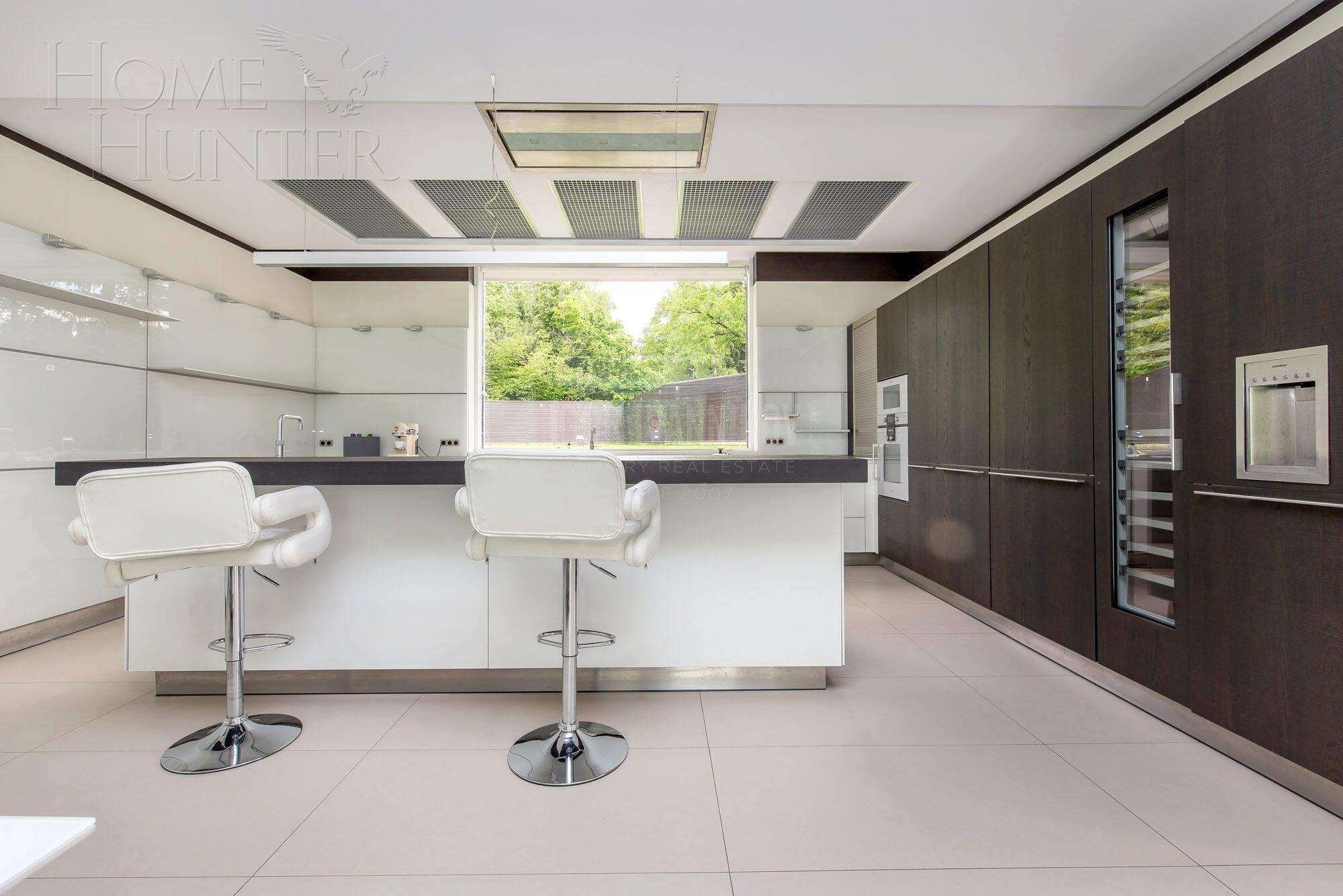 2-этажный коттедж 860 м² с отделкой