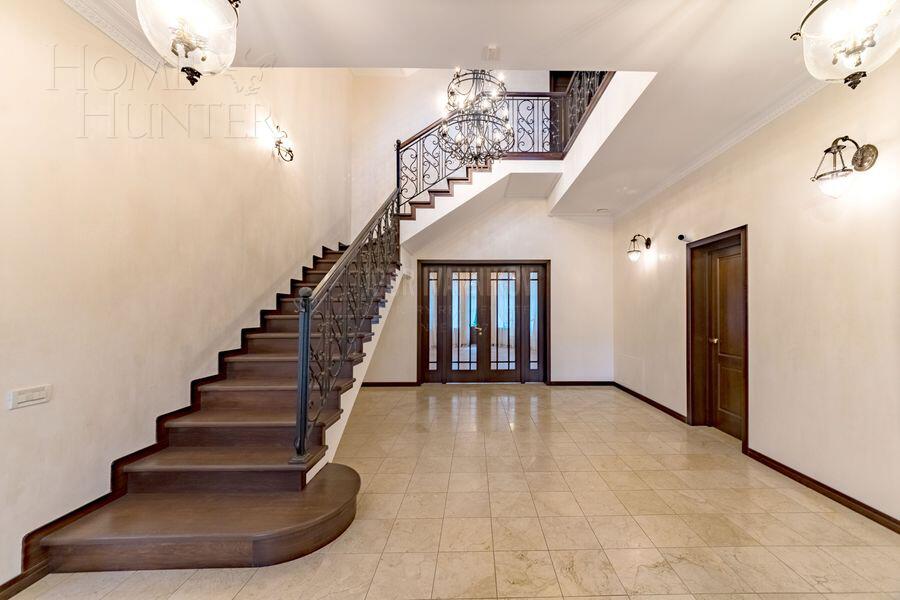 2-этажный коттедж 735 м² с отделкой