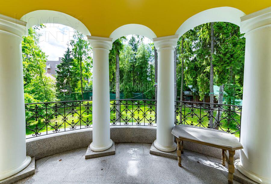 2-этажный коттедж 735 м² с отделкой