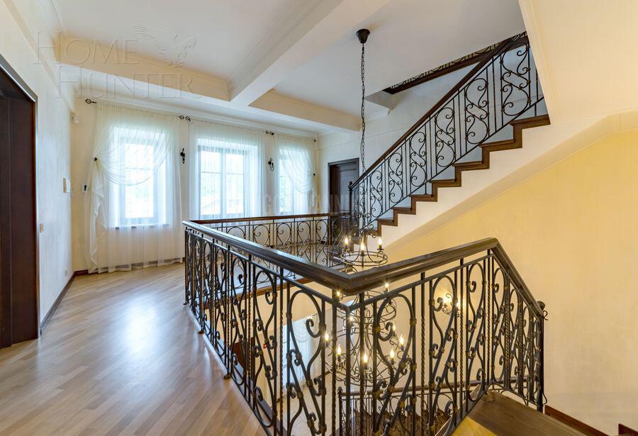 2-этажный коттедж 735 м² с отделкой