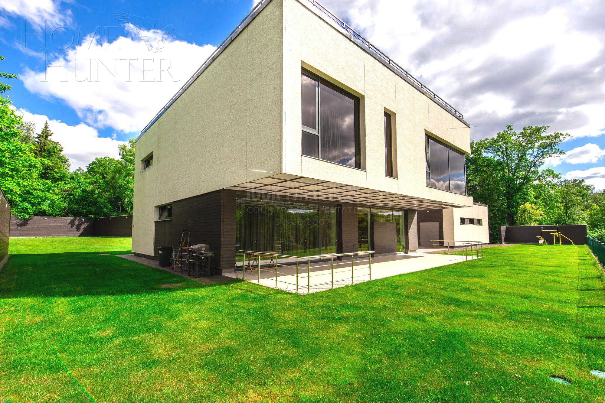 2-этажный коттедж 860 м² с отделкой