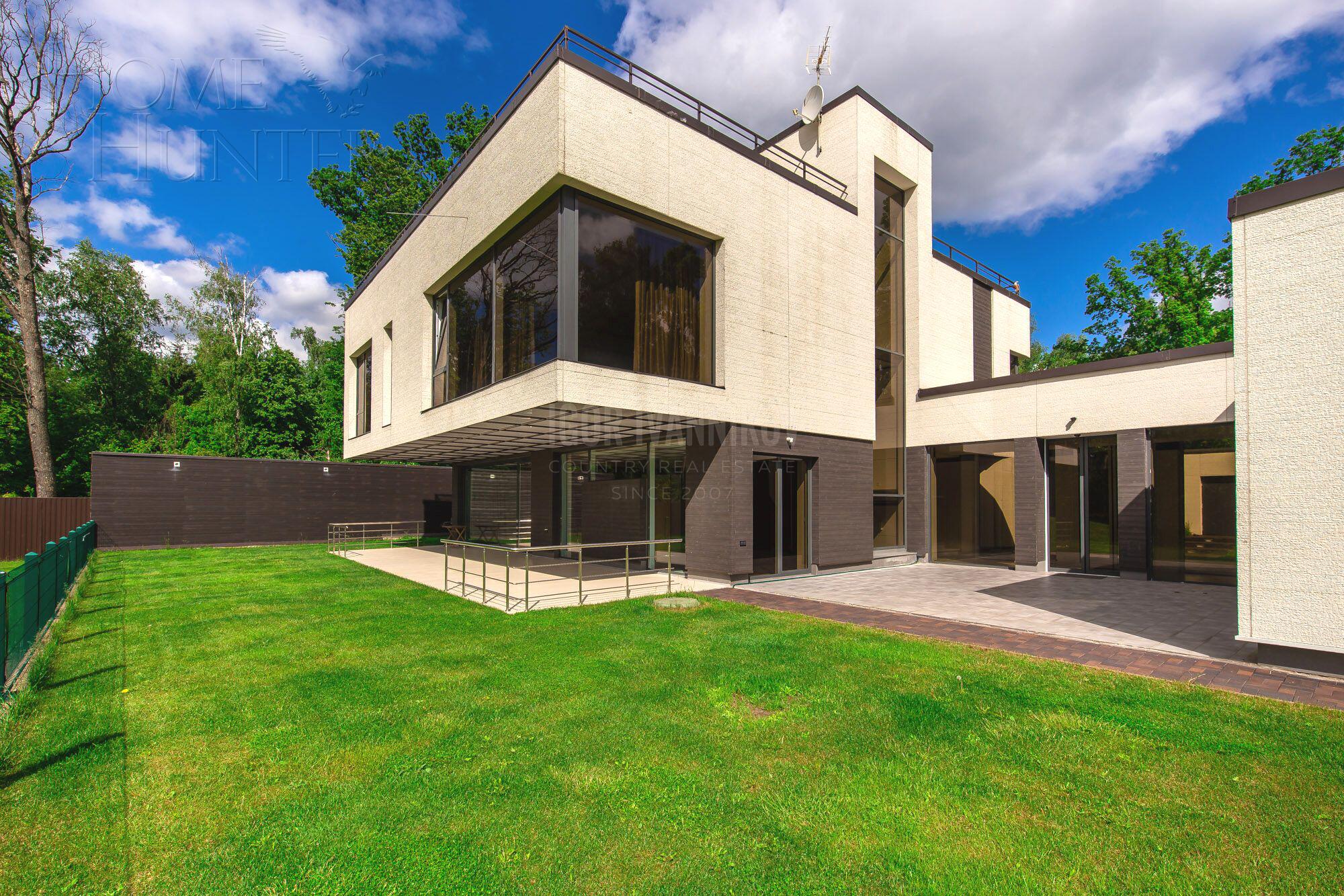 2-этажный коттедж 860 м² с отделкой