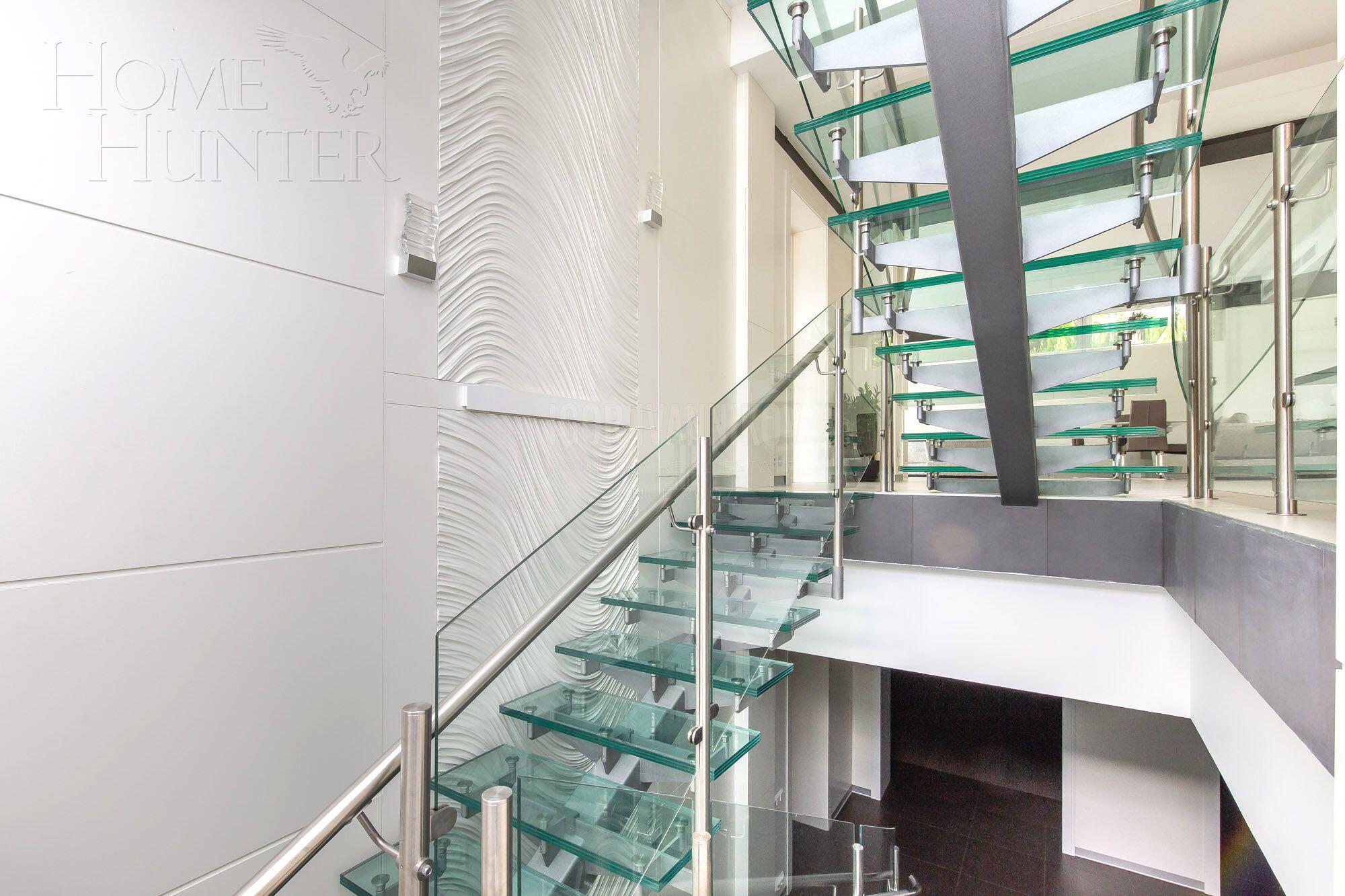 2-этажный коттедж 860 м² с отделкой