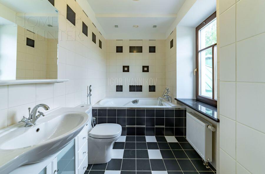 2-этажный коттедж 735 м² с отделкой