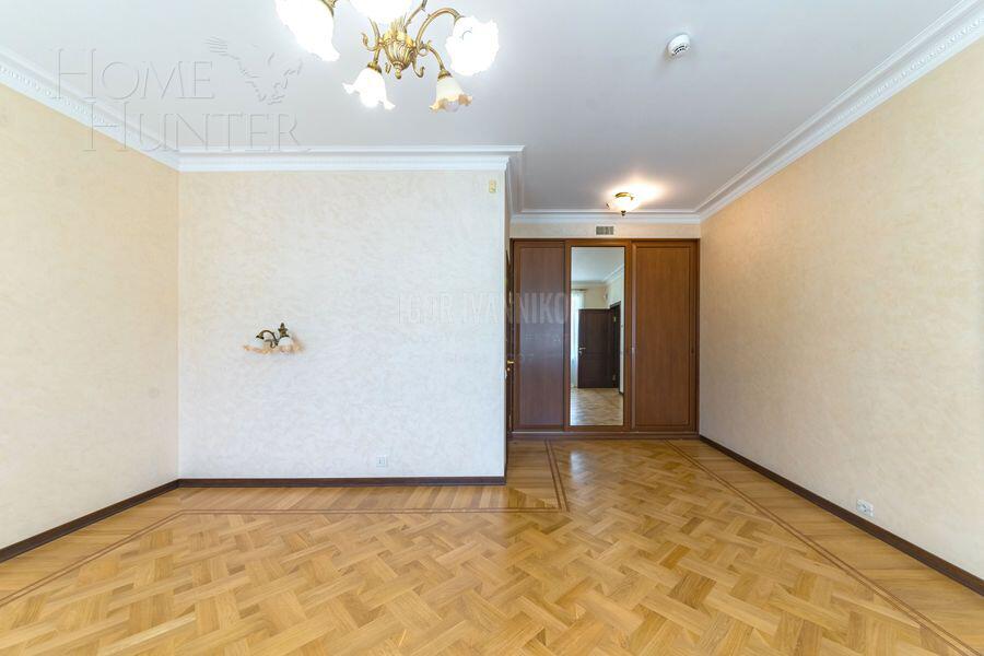 2-этажный коттедж 735 м² с отделкой