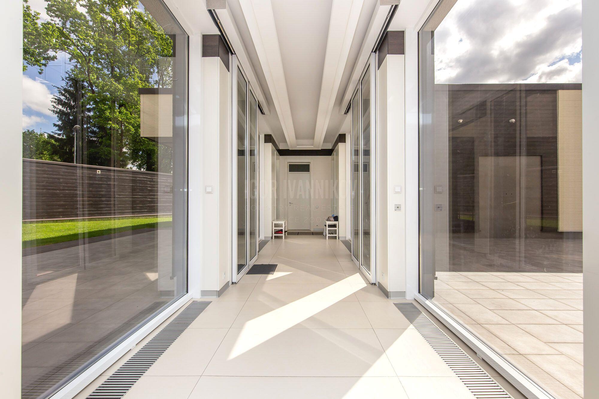 2-этажный коттедж 860 м² с отделкой